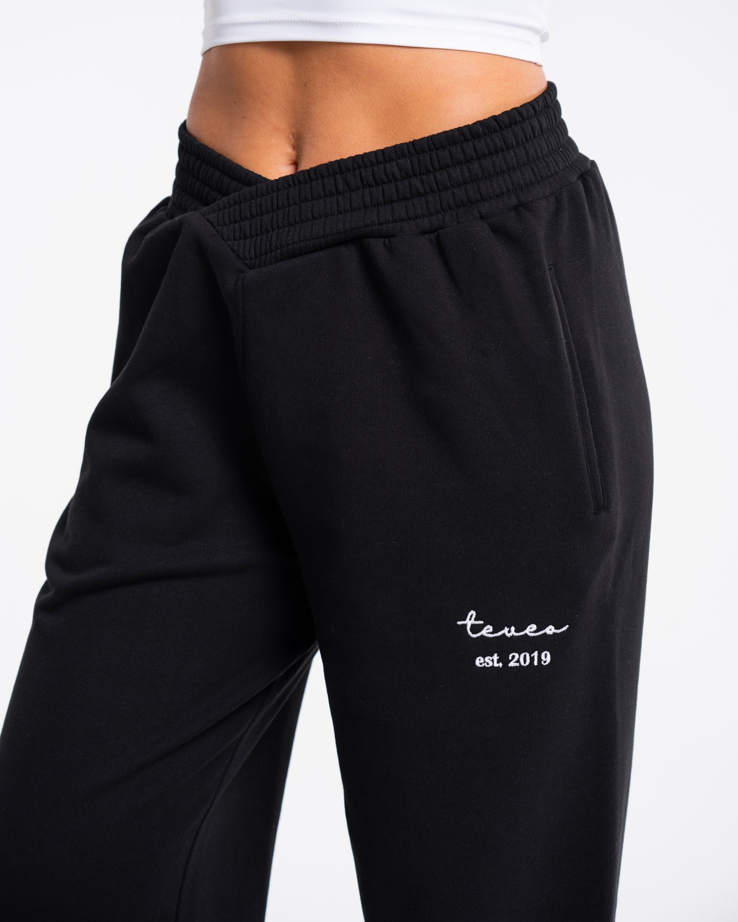 Fearless V-Shape Oversized Jogger "Schwarz"